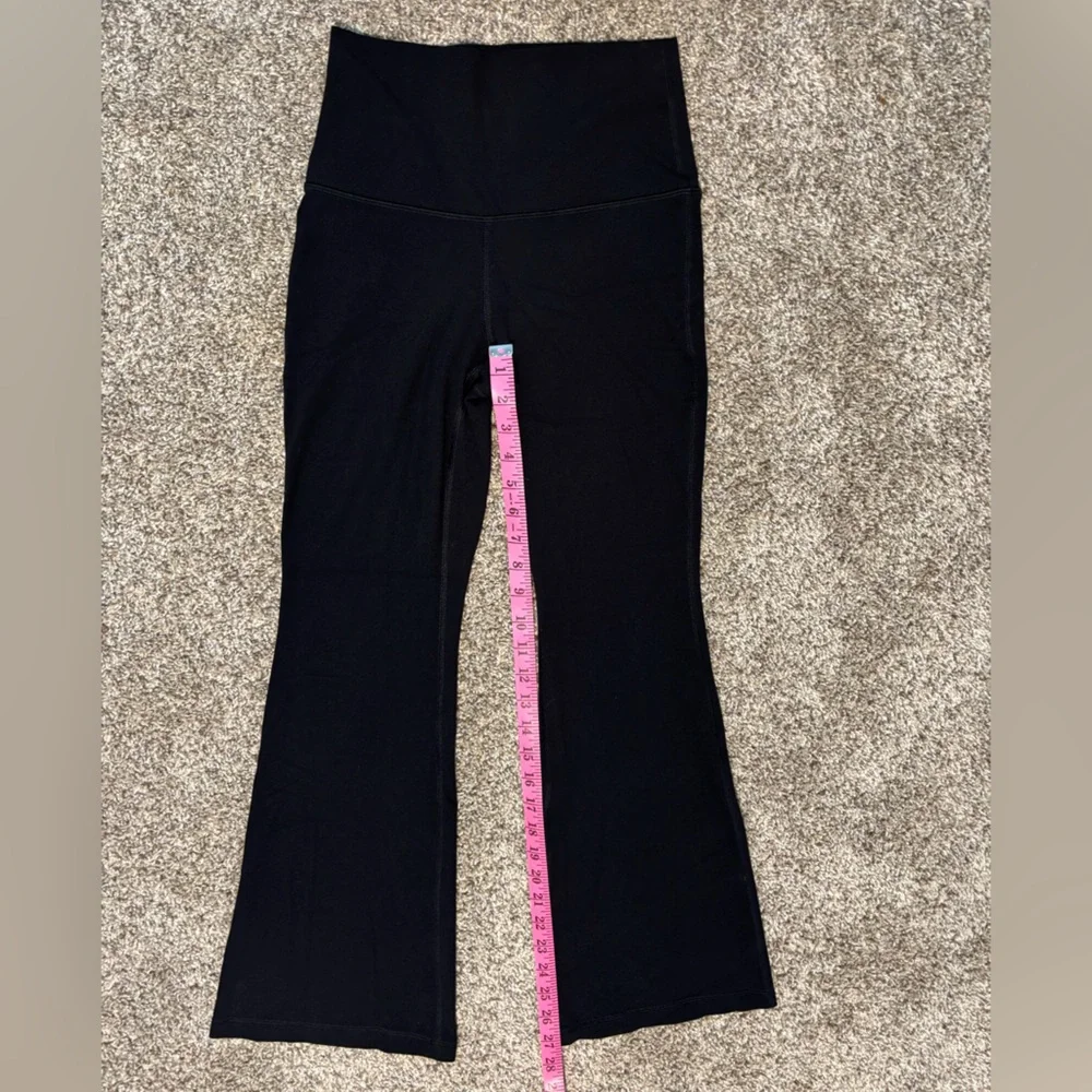 Aritzia TNA Butter Flare Leggings - Picture 3 of 5